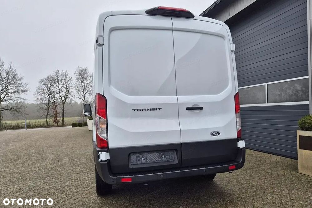 Ford Transit 350 L2H2 Trend 2.0 130KM - 8