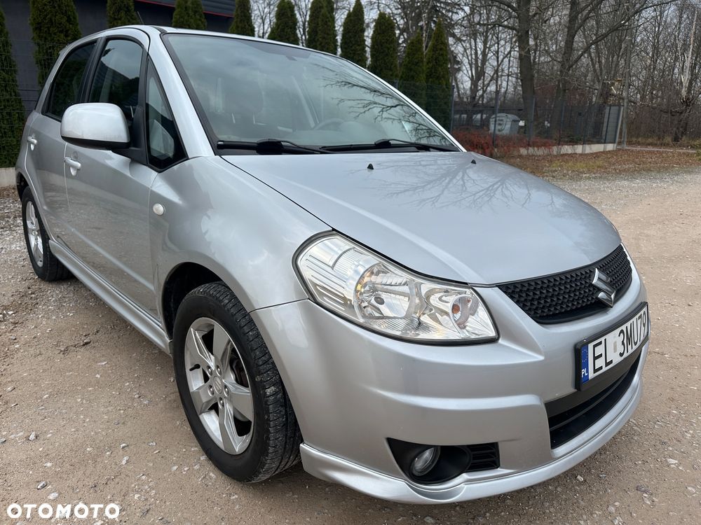 Suzuki SX4 - 10