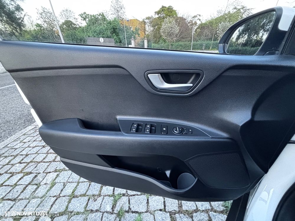 Kia Stonic 1.0 T-GDI Wave - 17