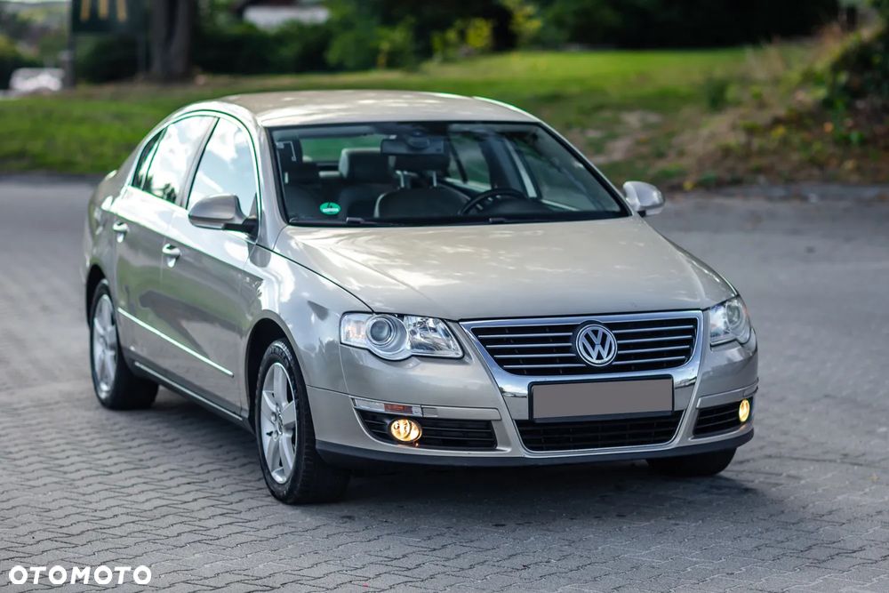 Volkswagen Passat 2.0 FSI Automatik Highline - 12