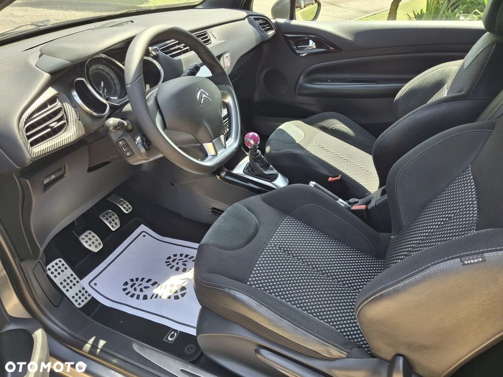 Citroën DS3 THP 155 SportChic - 11