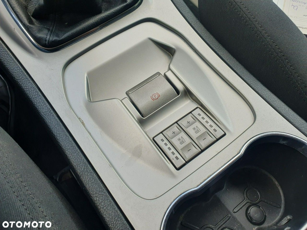 Ford S-Max - 24