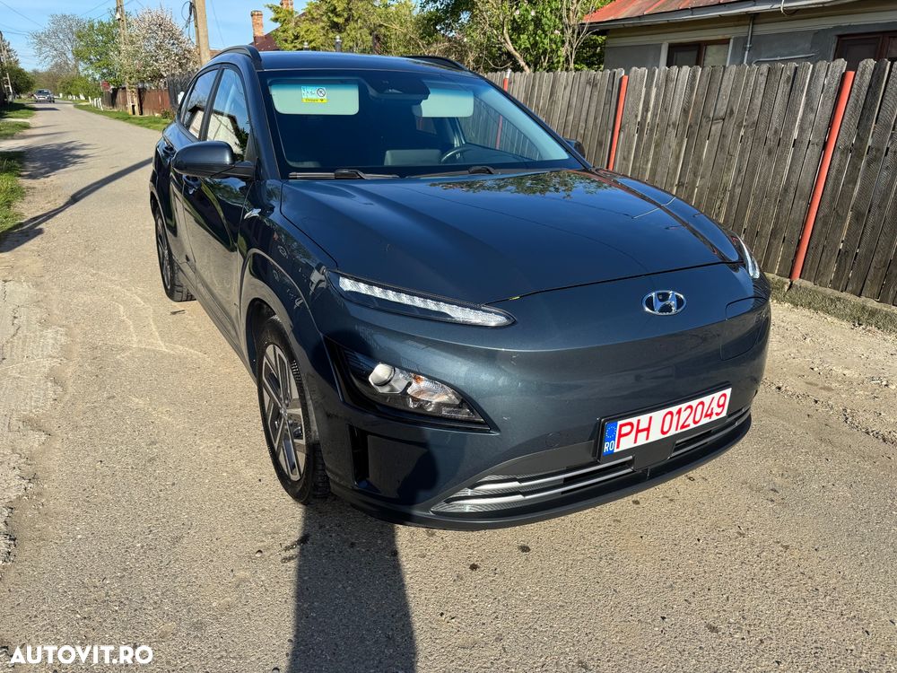 Hyundai KONA - 2