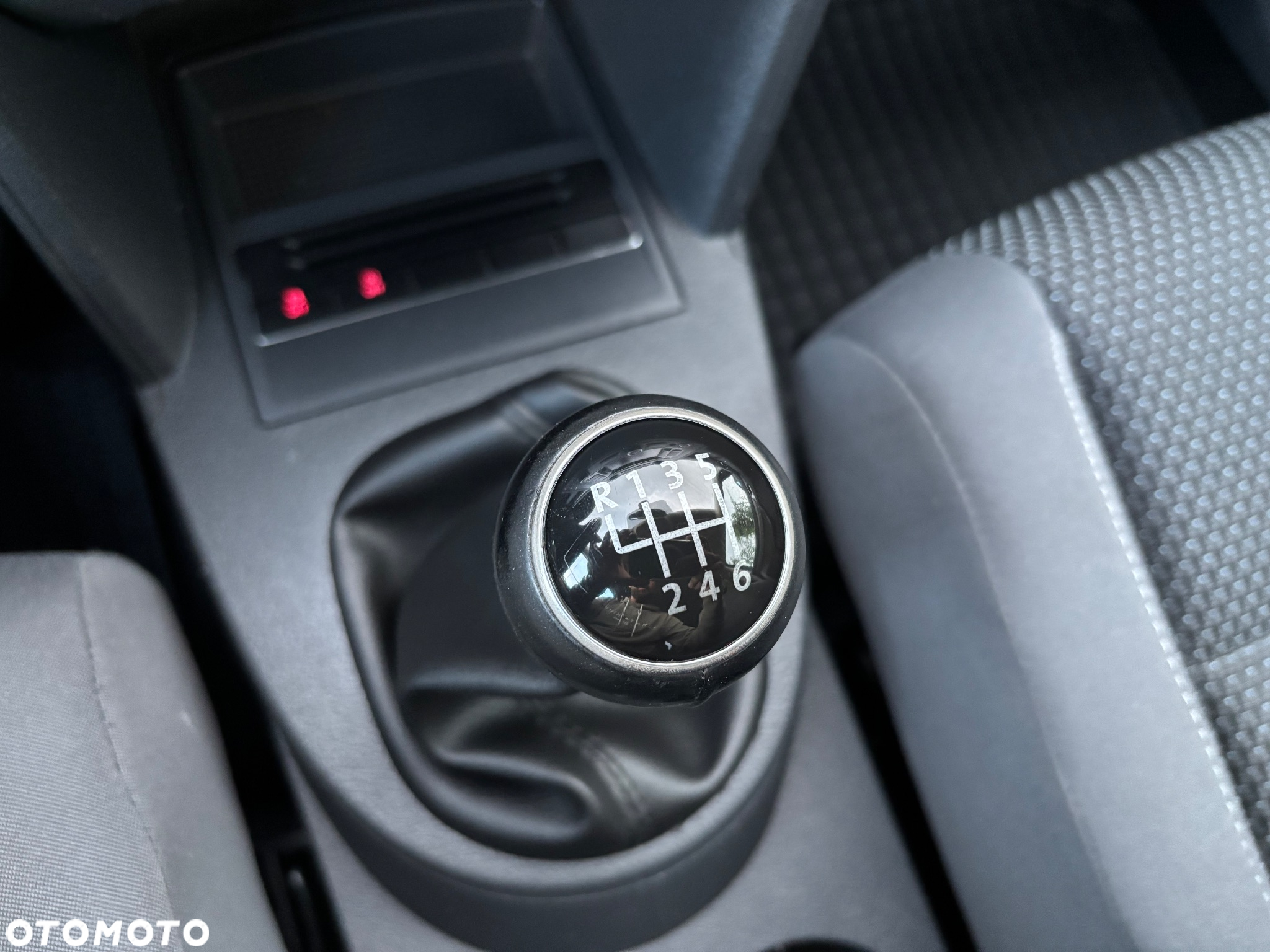 Volkswagen Touran - 14