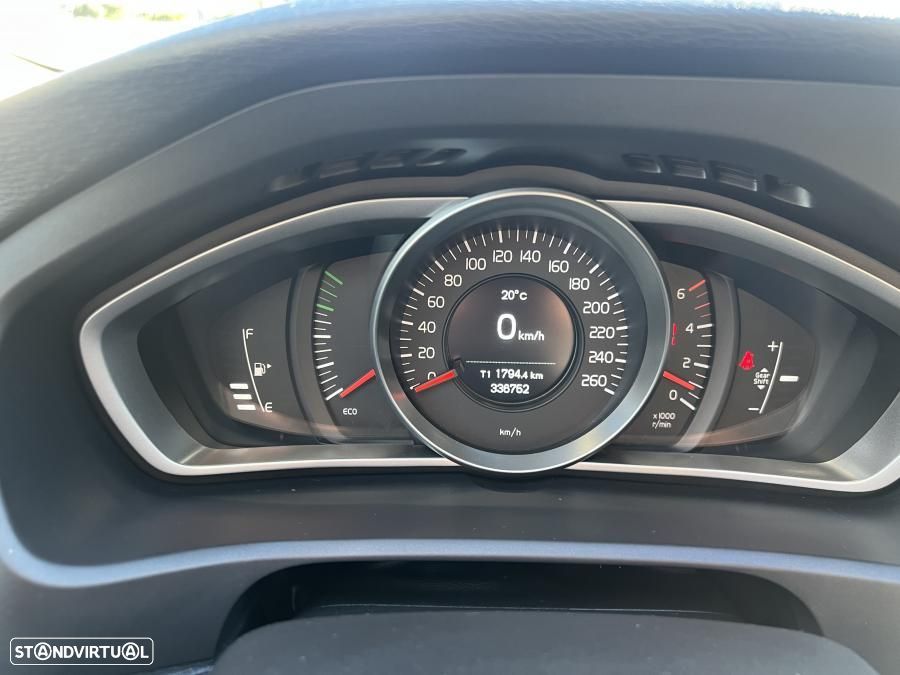 Volvo V40 2.0 D2 Kinetic - 25