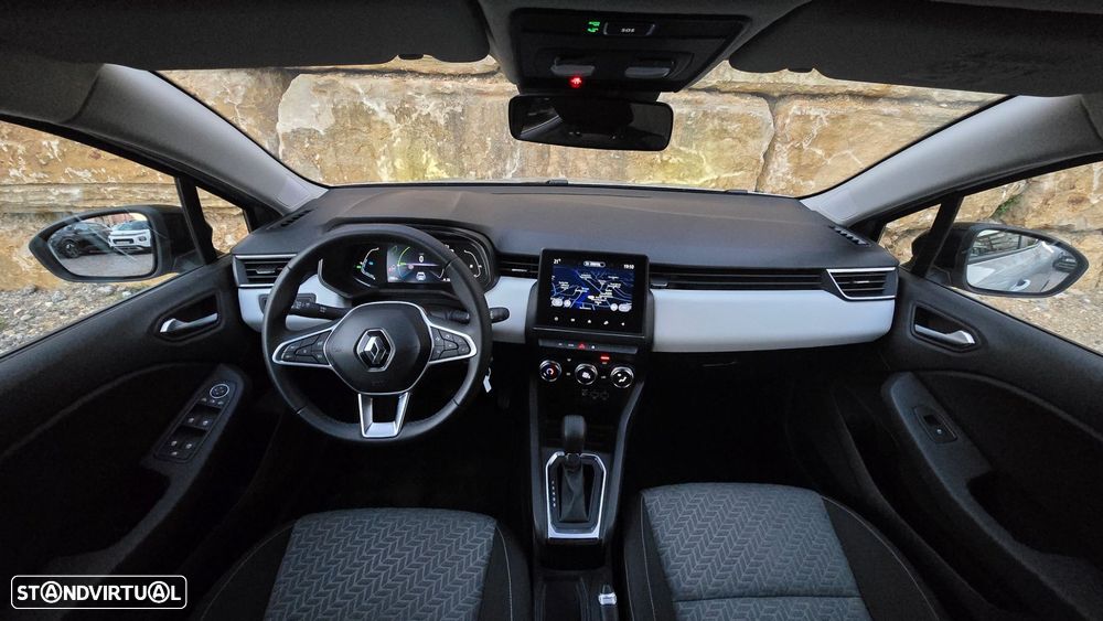 Renault Clio 1.6 E-Tech Full Hybrid Techno - 9