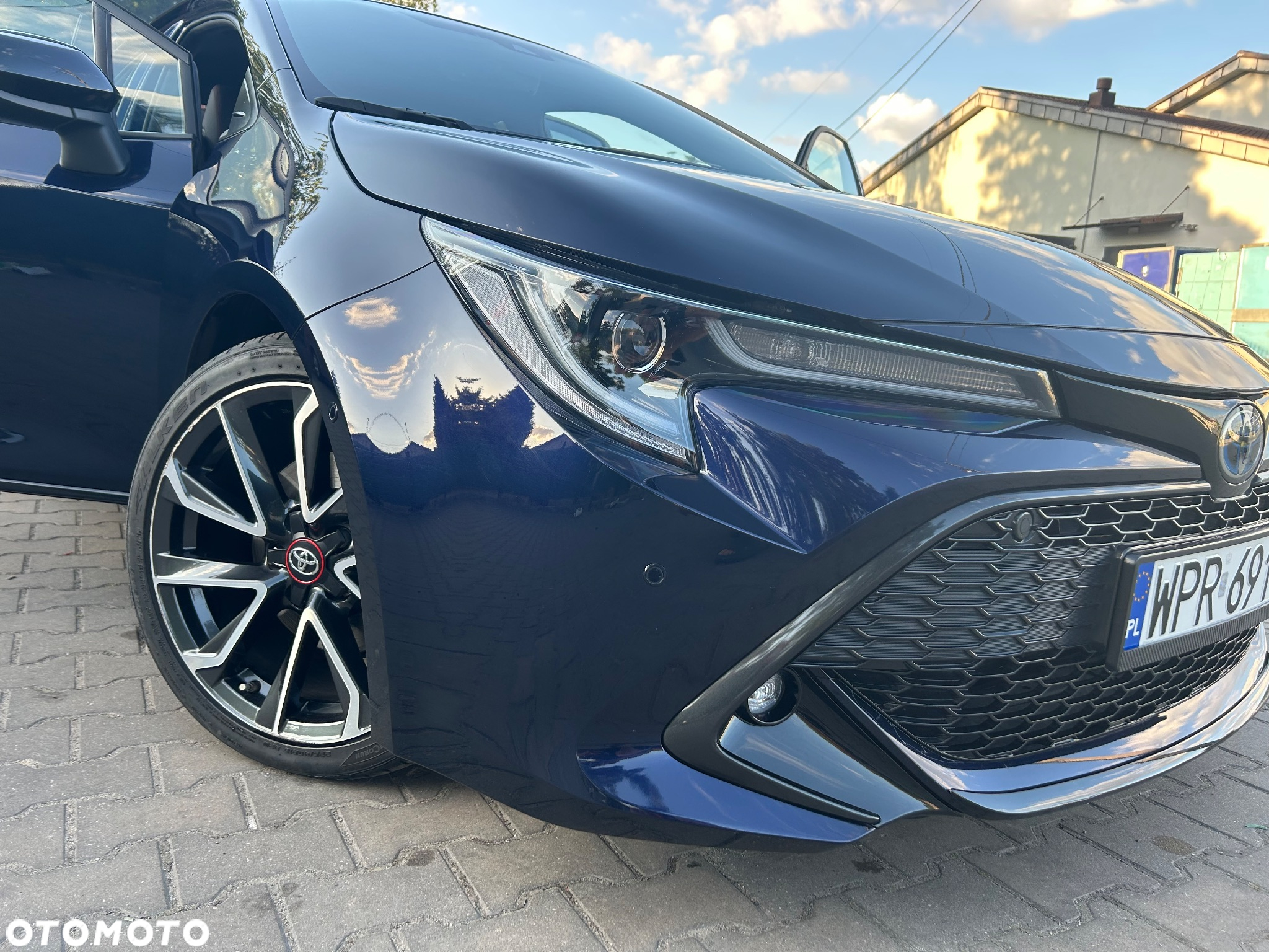 Toyota Corolla 2.0 Hybrid GR Sport - 38