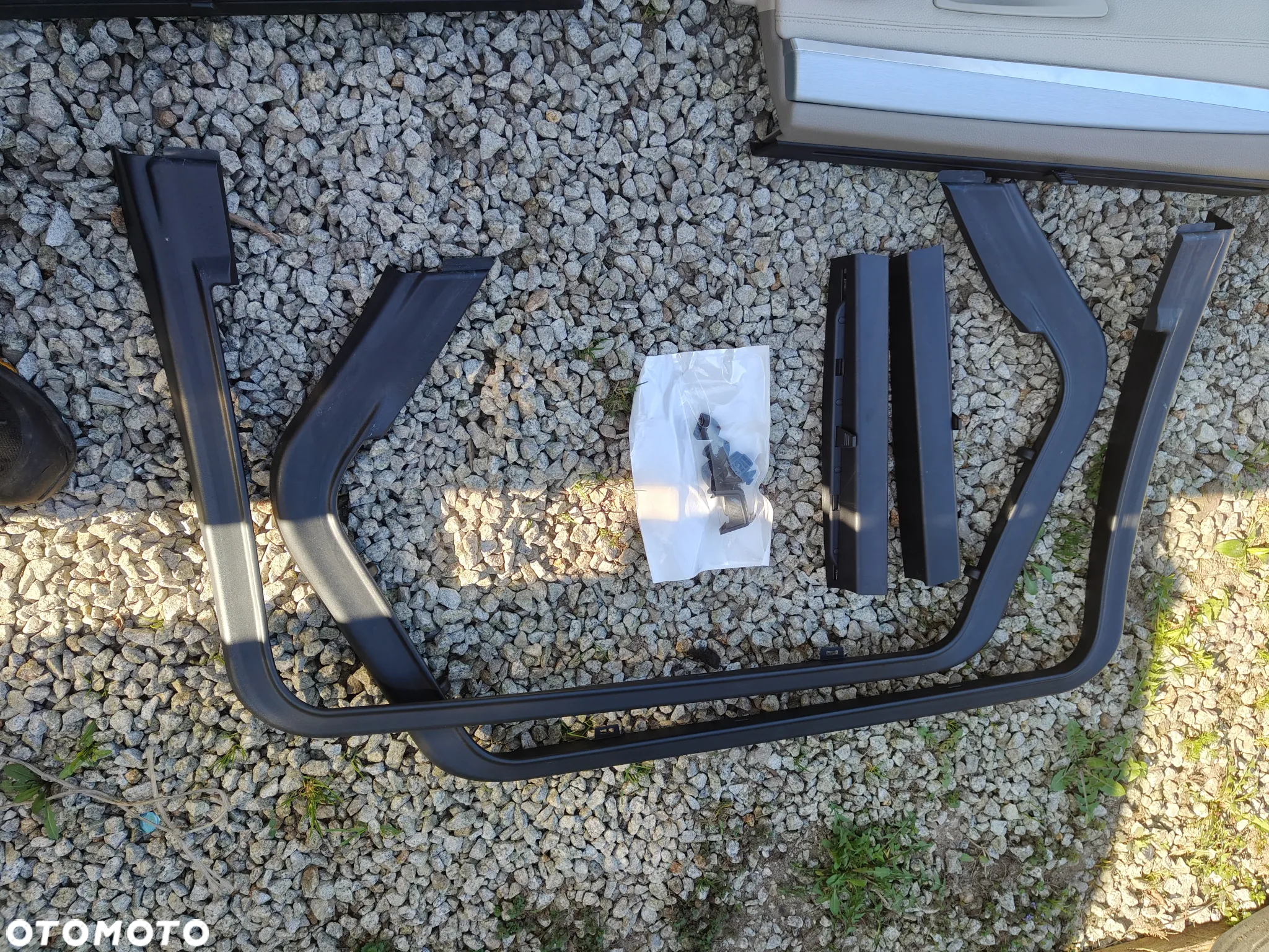 BMW 5 F11 BOCZEK TAPICERKA Boczki Tylne z Roletkami Roletki Dakota Oyster - 10