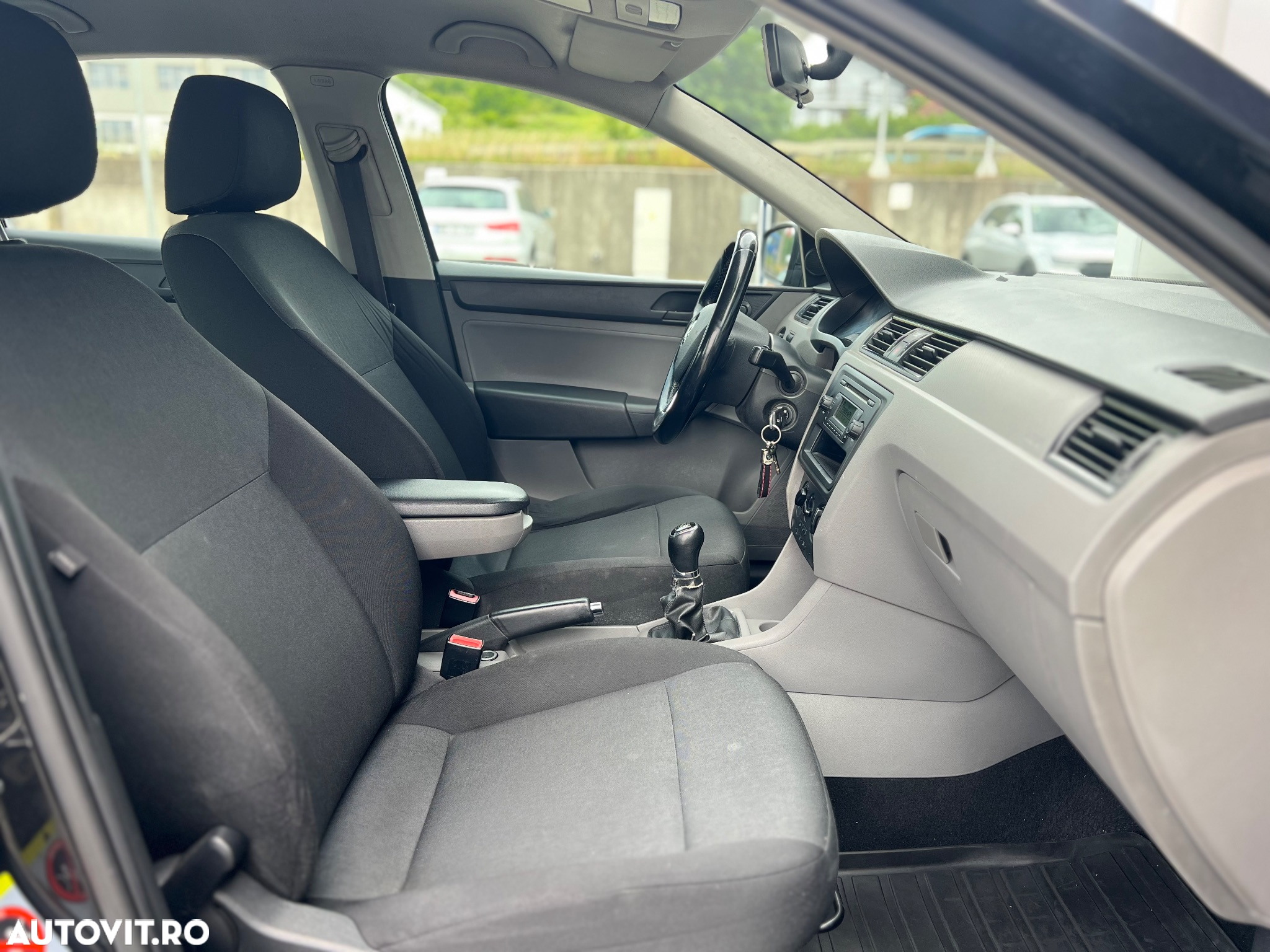 Skoda RAPID - 15