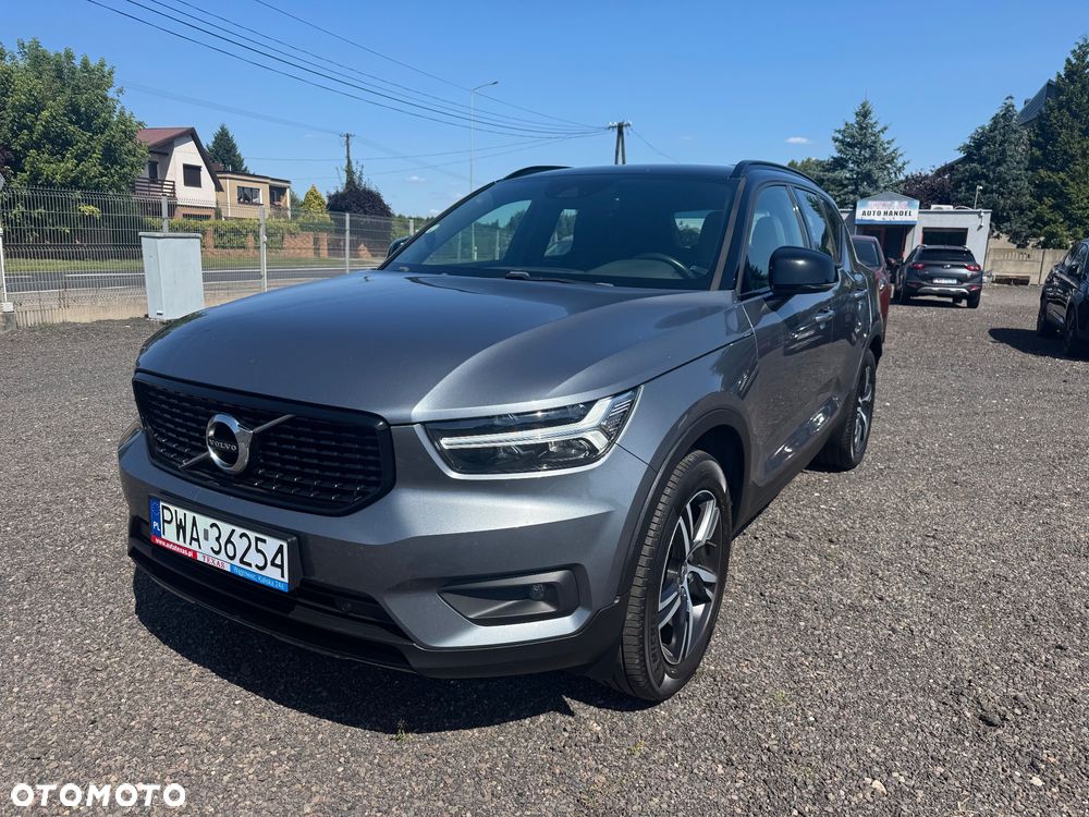 Volvo XC 40 D4 AWD R-Design - 3