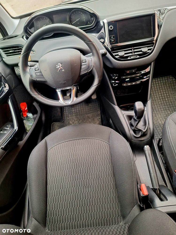 Peugeot 208 1.2 PureTech Active - 7