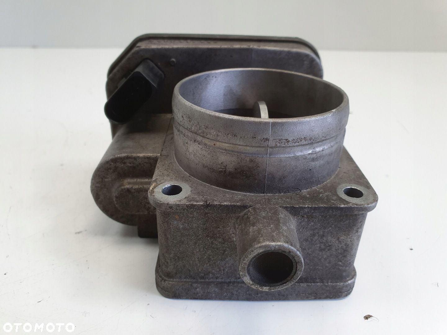 VW Bora 1.9 SDI PRZEPUSTNICA 038128063C - 4