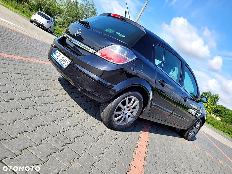 Opel Astra - 16