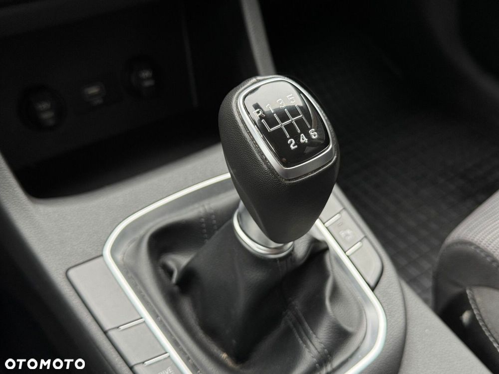 Hyundai i30 1.5 T-GDI 48V Modern - 16