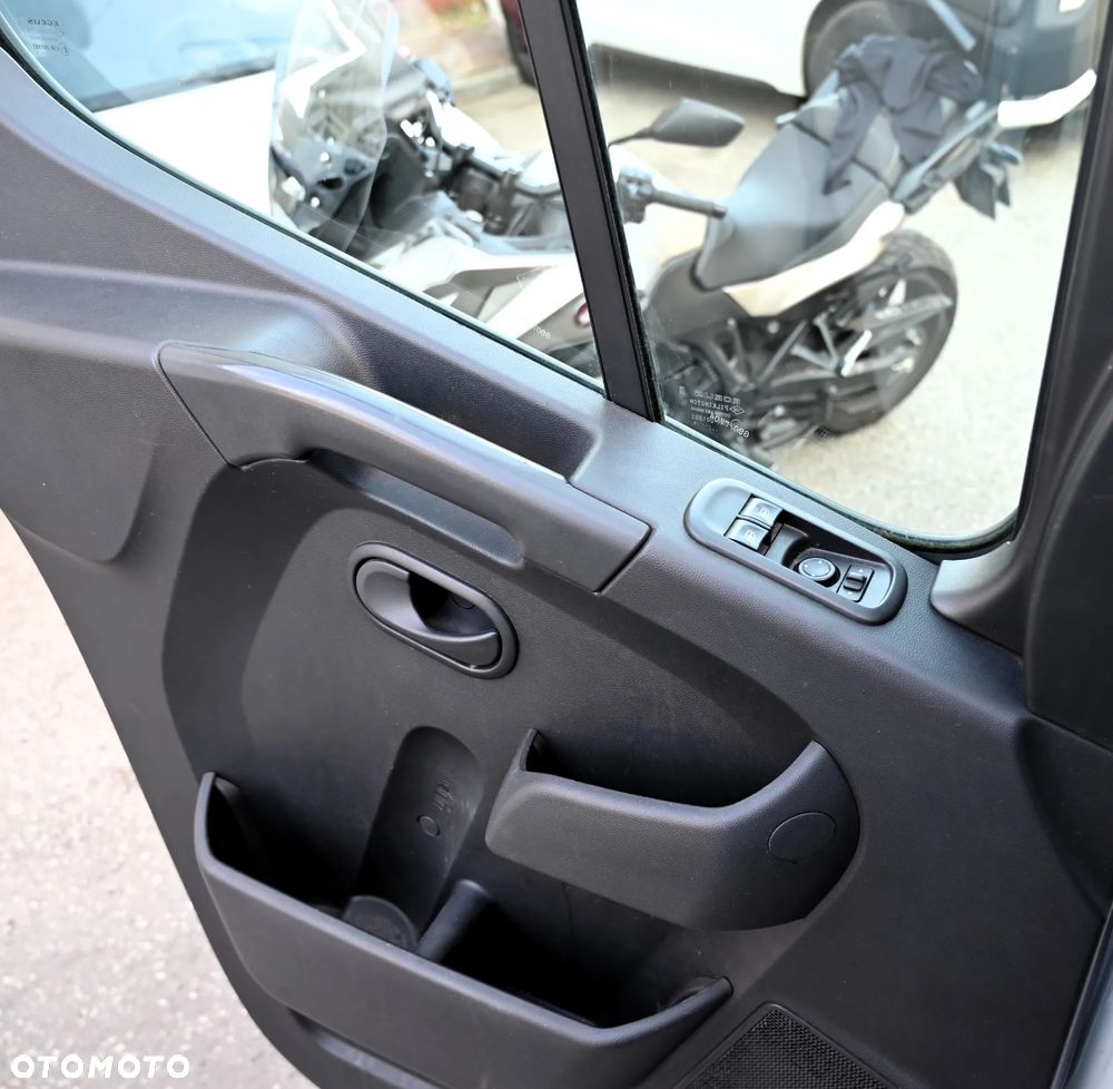 Renault Master - 26