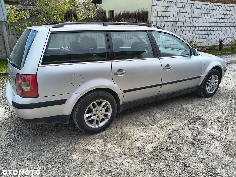 Volkswagen Passat 1.9 TDI 4Mot Comfortline - 5