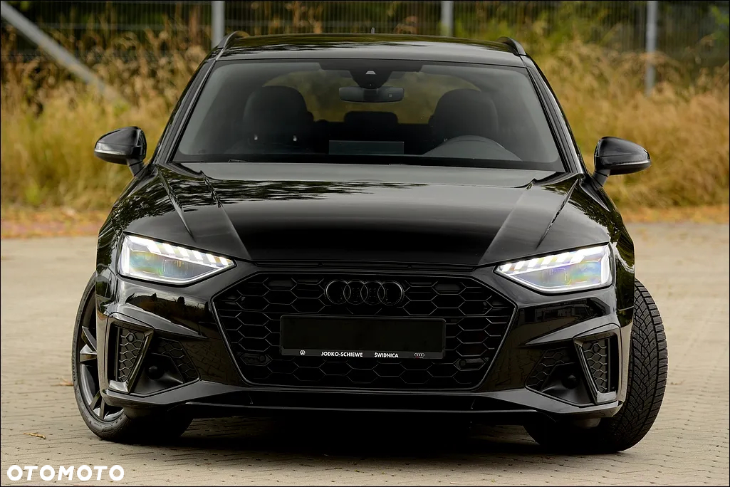 Audi A4 Avant 35 TFSI S tronic S line - 10