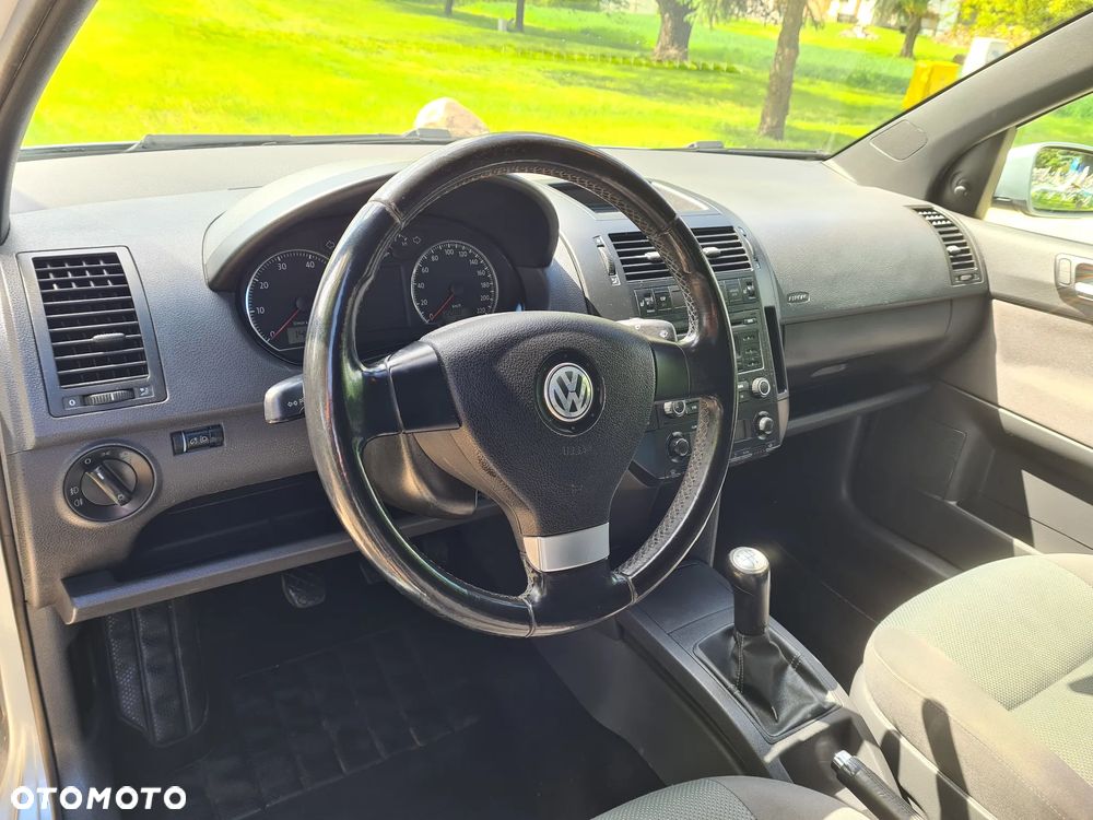 Volkswagen Polo - 5