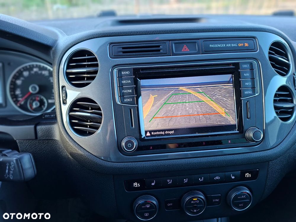 Volkswagen Tiguan - 12