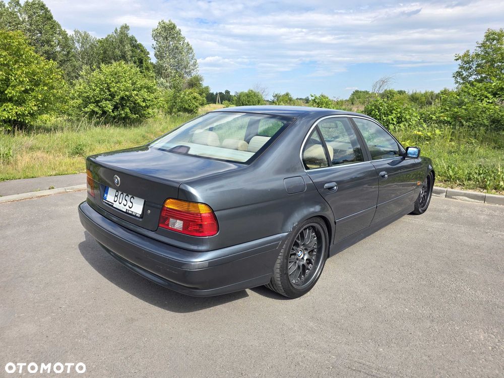 BMW Seria 5 - 4