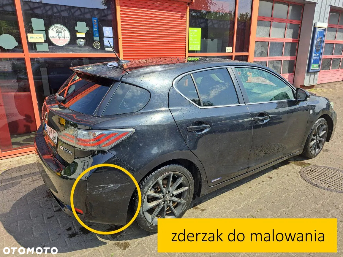 Lexus CT - 9