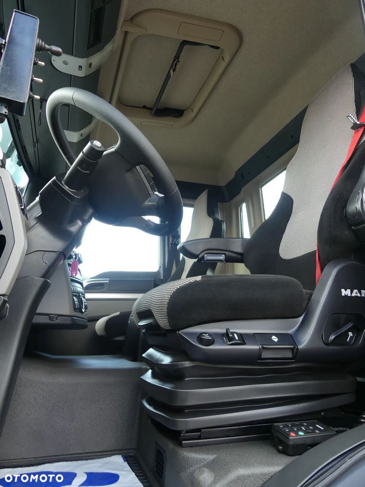 MAN TGS 26.420 / 6x2 / HAKOWIEC / HIAB MULTILIFT / EURO 6 - 28