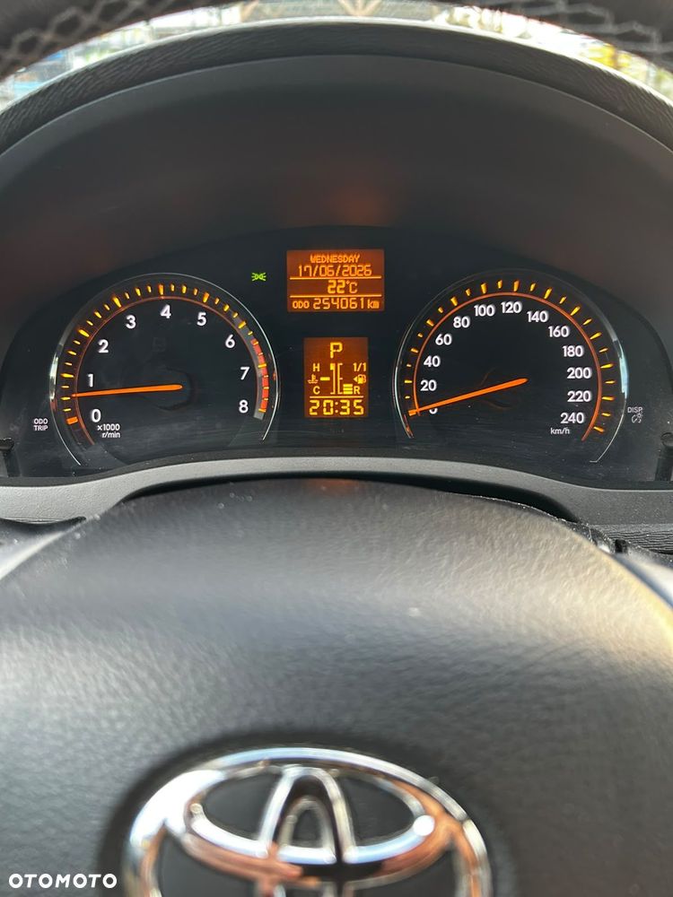 Toyota Avensis 2.0 Premium EU5 MS - 20