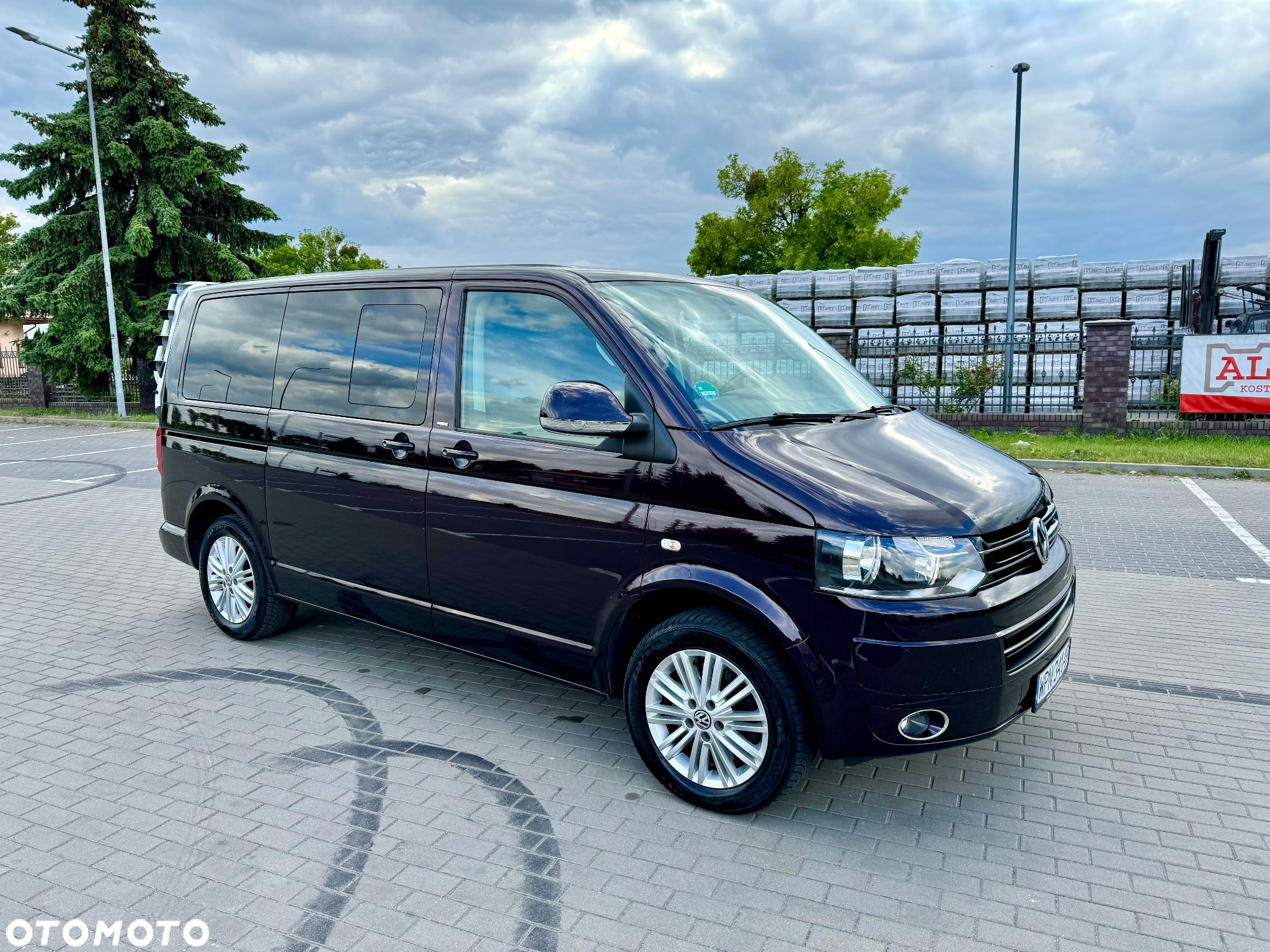 Volkswagen Multivan - 19