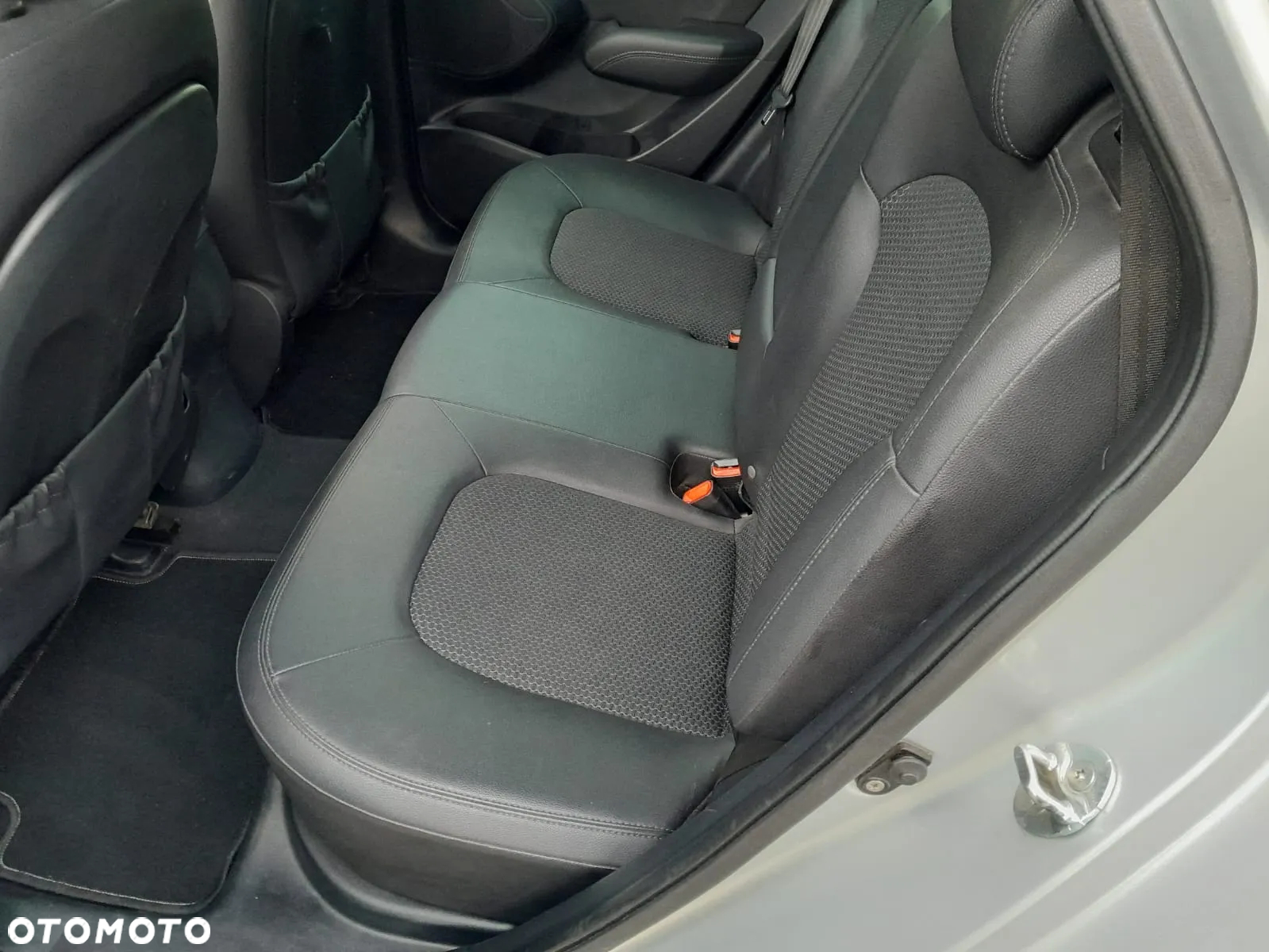 Hyundai ix35 2.0 Premium 2WD - 22