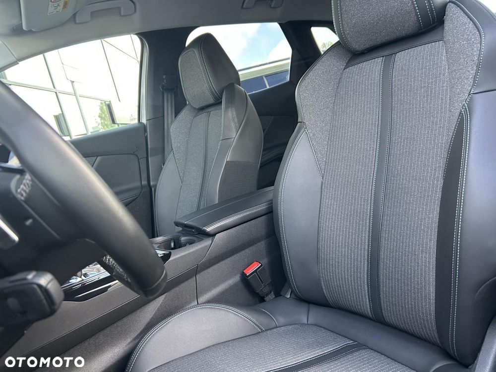 Peugeot 3008 1.5 BlueHDi Allure Pack S&S EAT8 - 15