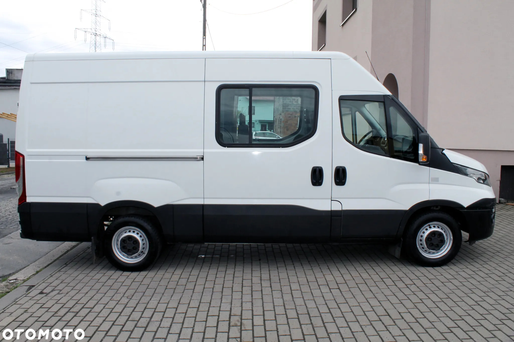 Iveco DAILY 35S14 6 MIEJSCOWY BRYGADOWY - 7