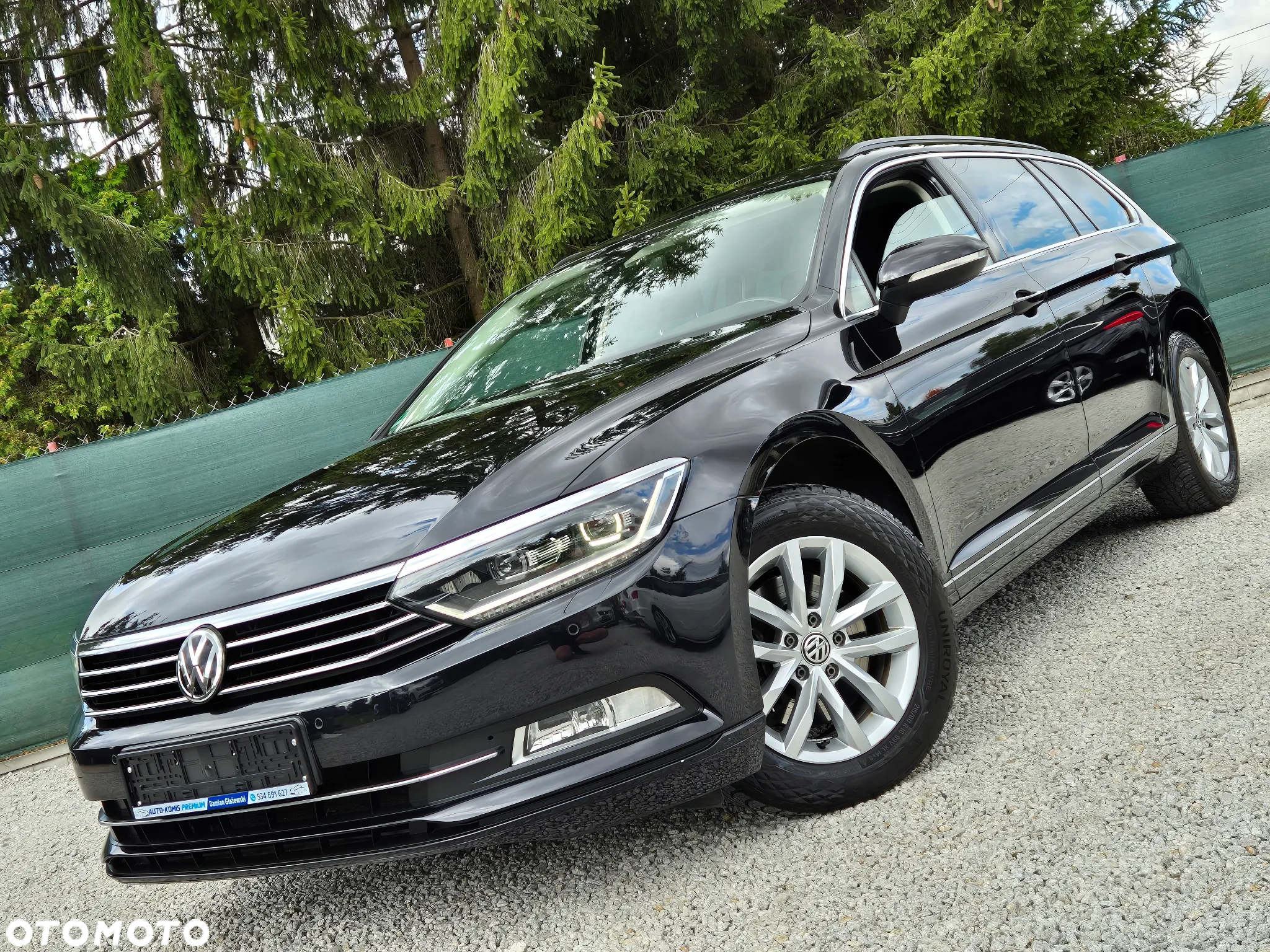 Volkswagen Passat Variant 2.0 TDI SCR DSG Elegance - 4