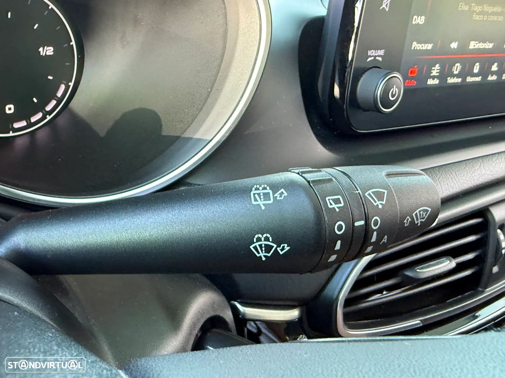 Fiat Tipo Station Wagon 1.3 M-Jet Lounge Tech - 30