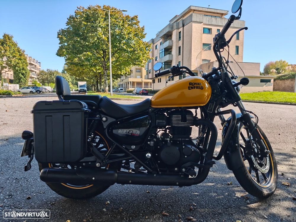 Royal Enfield Meteor 350 Fireball Yellow - 4