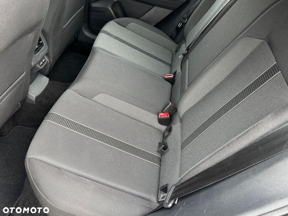 Volkswagen T-Roc 1.5 TSI ACT OPF DSG IQ.DRIVE - 36