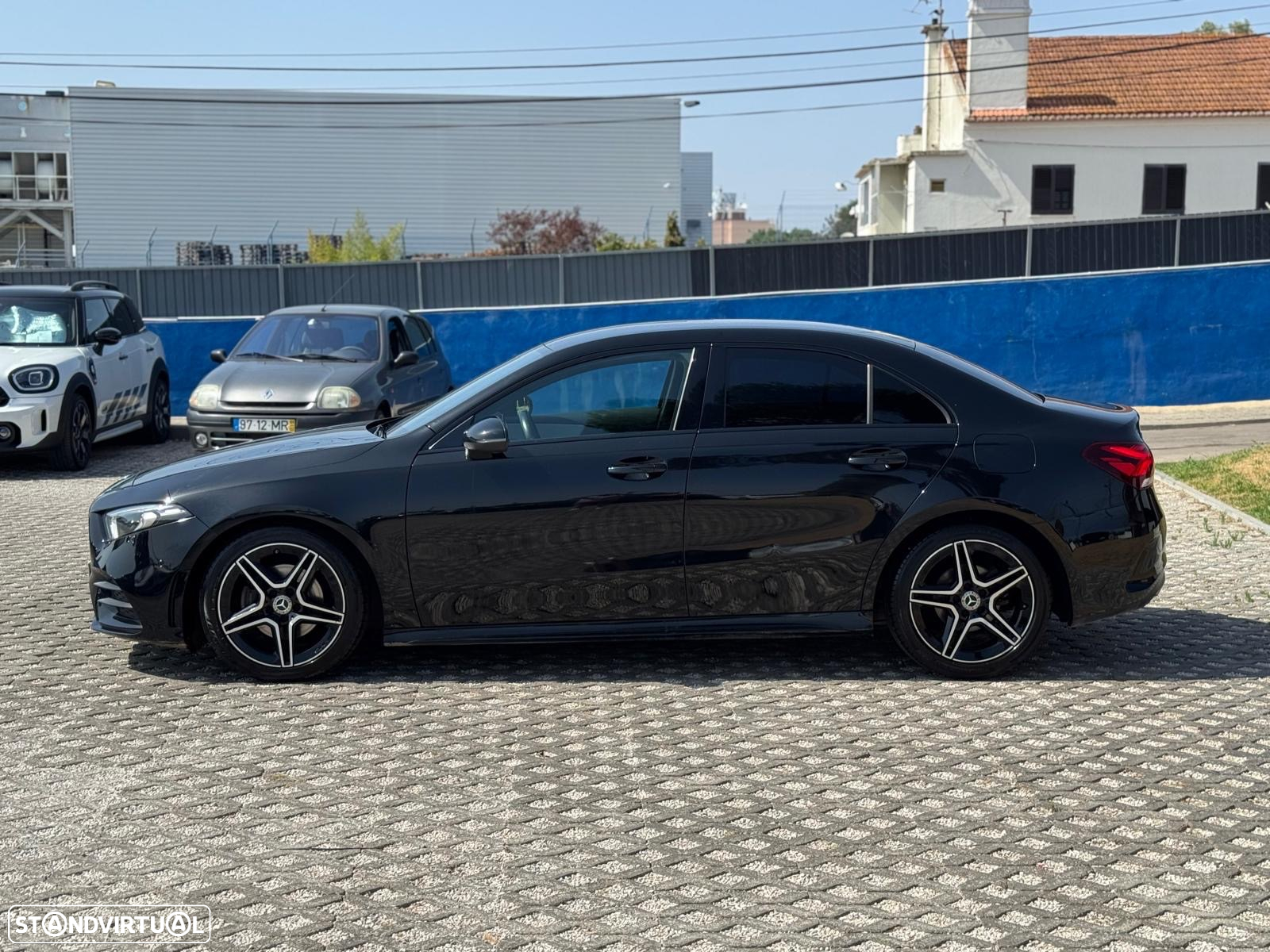 Mercedes-Benz A 180 Limousine d AMG Line Aut. - 4