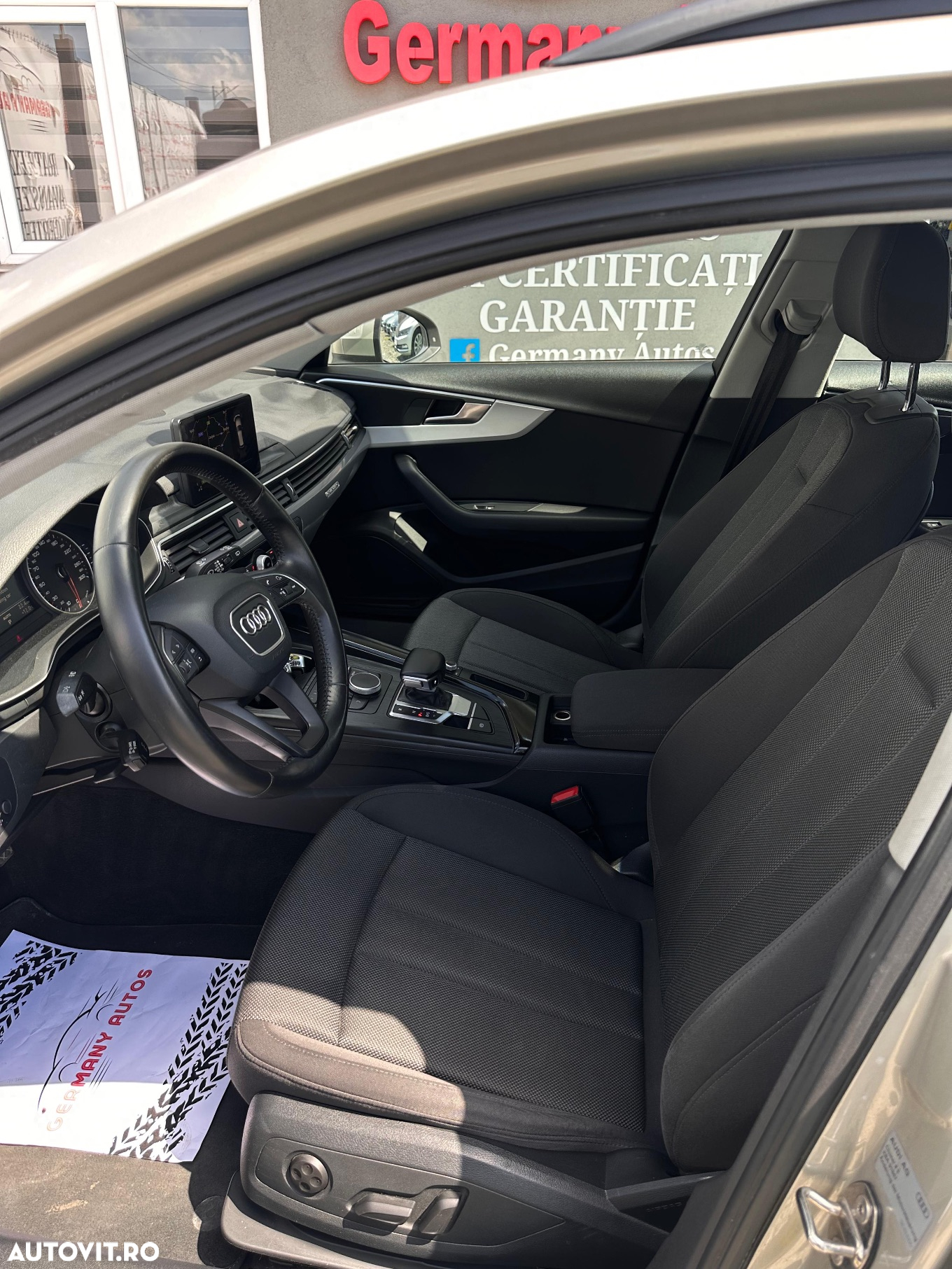 Audi A4 Avant 2.0 TDI quattro S tronic - 28