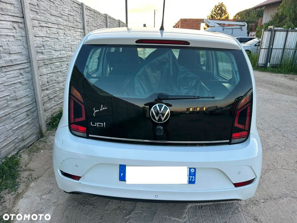 Volkswagen up! Active - 20