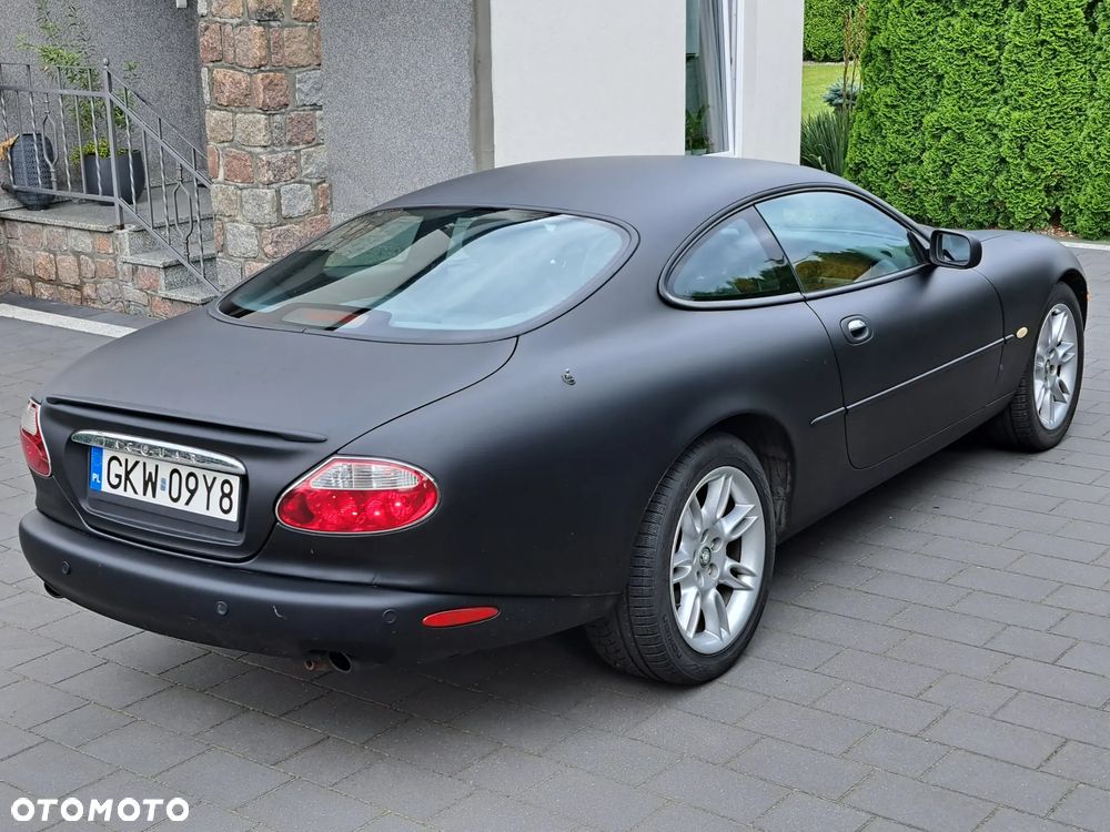 Jaguar XK8 - 6