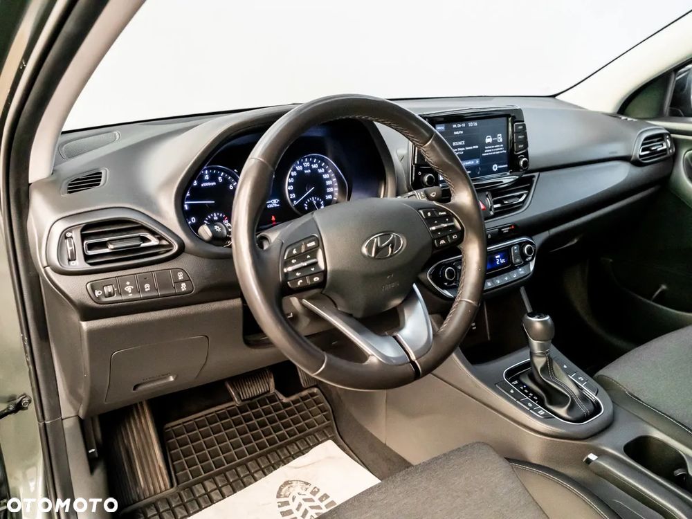 Hyundai i30 1.5 T-GDI 48V Smart DCT - 22