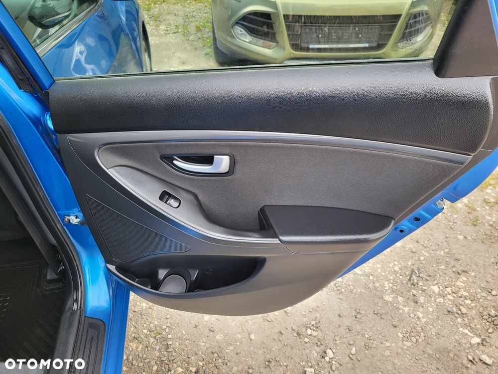 Hyundai i30 Kombi 1.6 GDi DCT Premium - 26