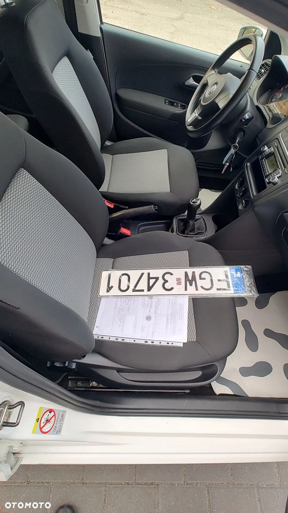 Volkswagen Polo - 2