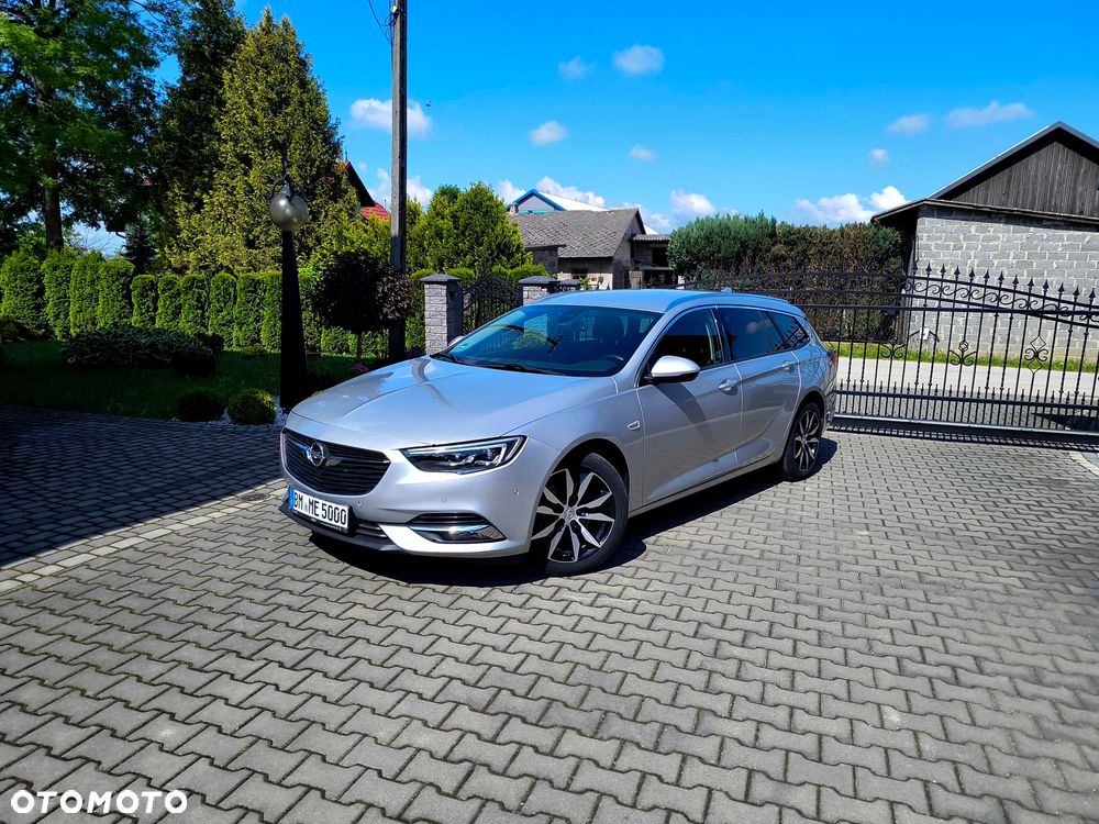Opel Insignia - 1