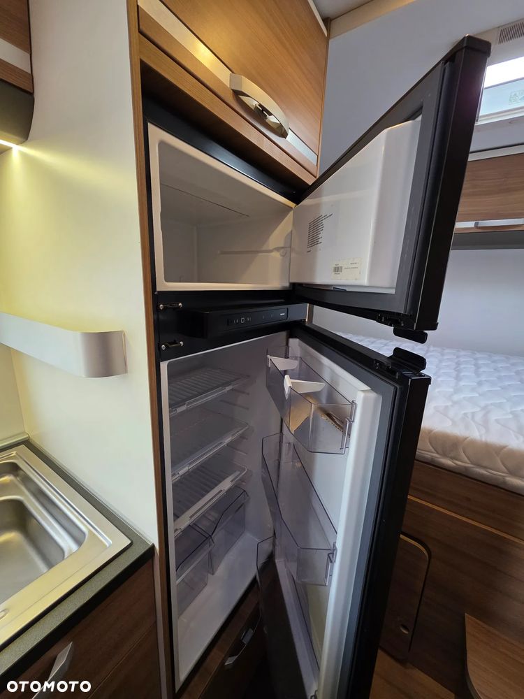 Adria Coral XL Axess 600 DP - 25