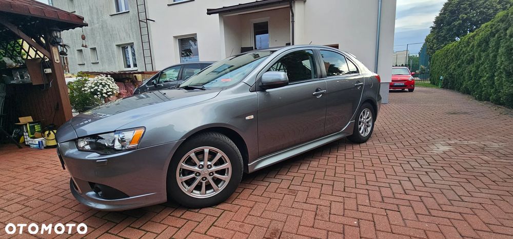 Mitsubishi Lancer Sportback 1.6 ClearTec - 2