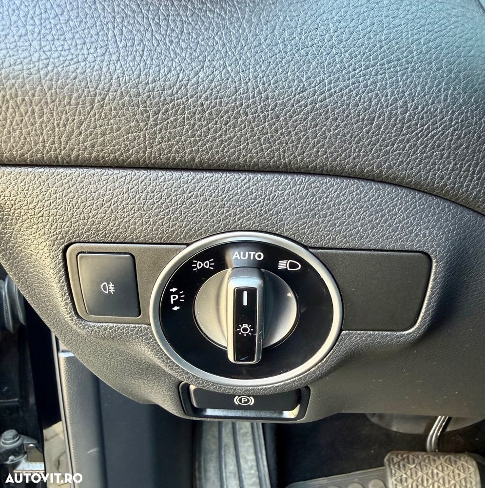 Mercedes-Benz GLA 220 d 4MATIC Aut. - 12