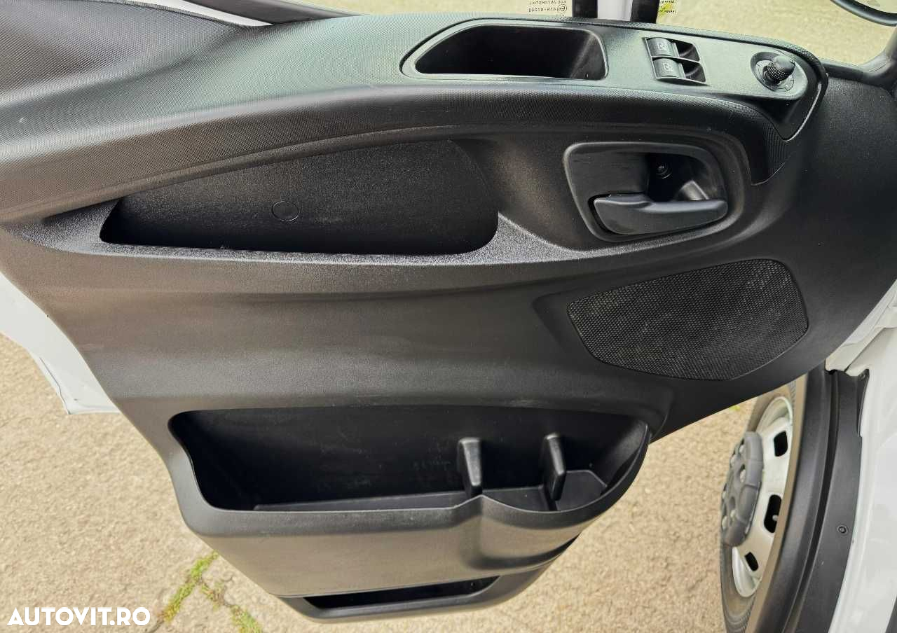 Iveco DAILY PLATFORMA PUNTE DUBLA - 13