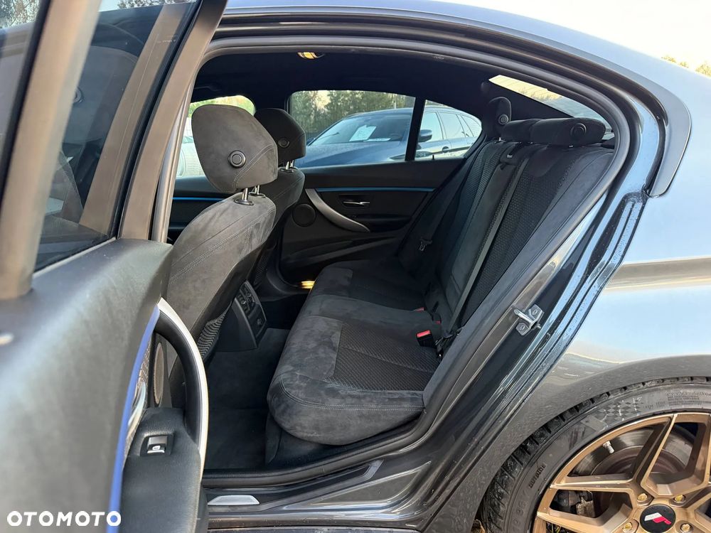 BMW Seria 3 320d M Sport Shadow sport - 16