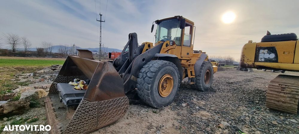 dezmembrez VOLVO L110E - 1