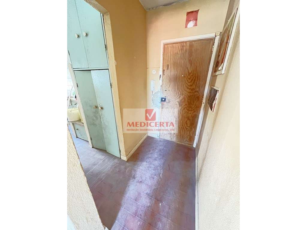 T3 no Bairro Social na Torre em Cascais - Grande imagem: 2/17